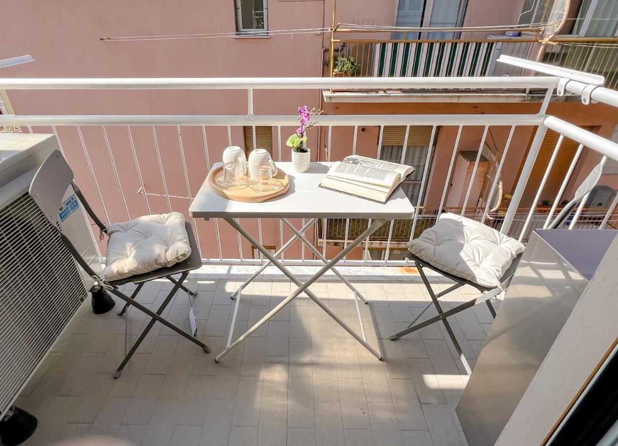 Trilocale Super Ristrutturato Varazze Eksteriør billede